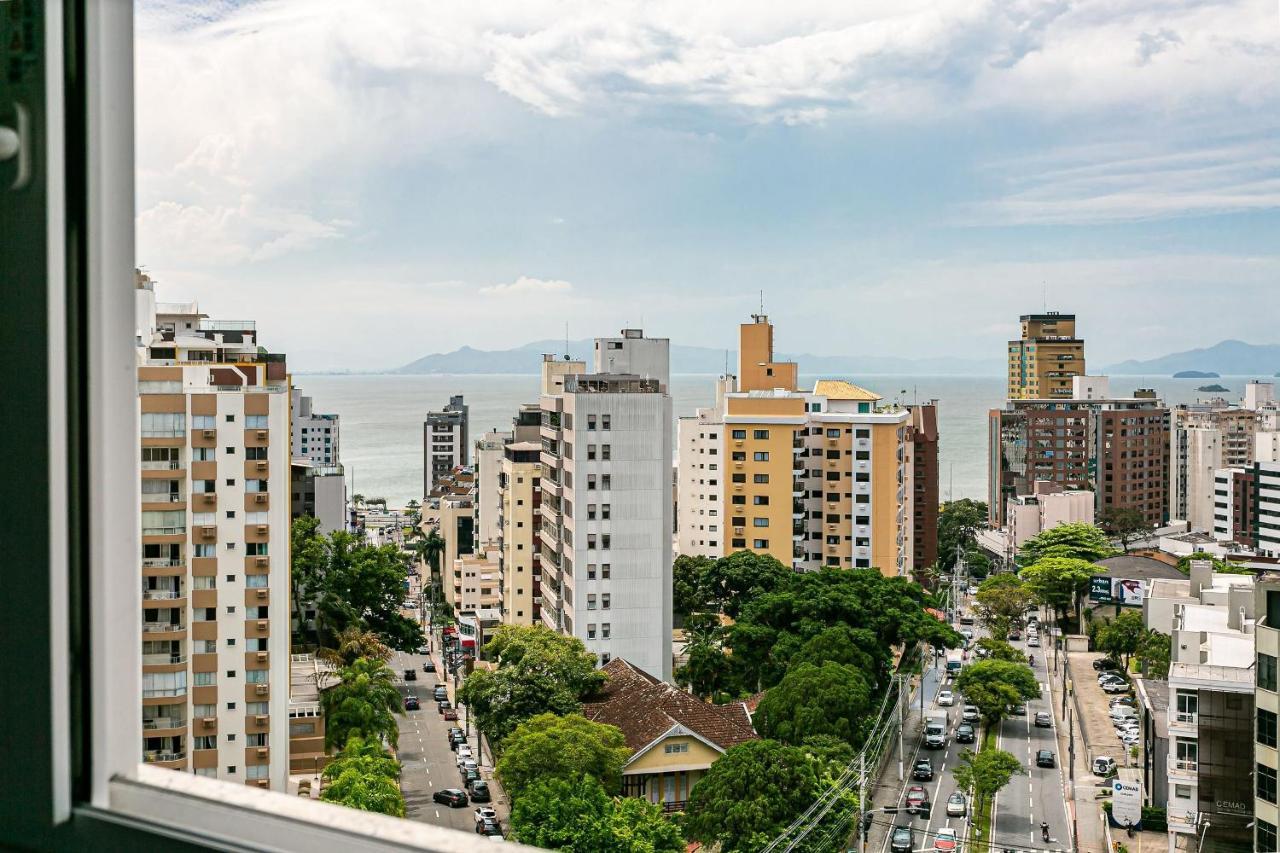 Patio Milano Apartamentos Completos Em Condominio Incrivel Com Food Hall Florianopolis Exterior photo